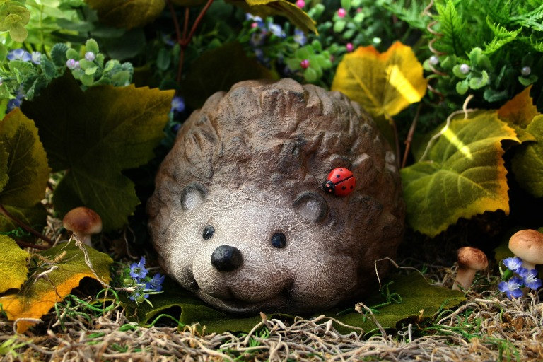 wholesale hedgehog statue